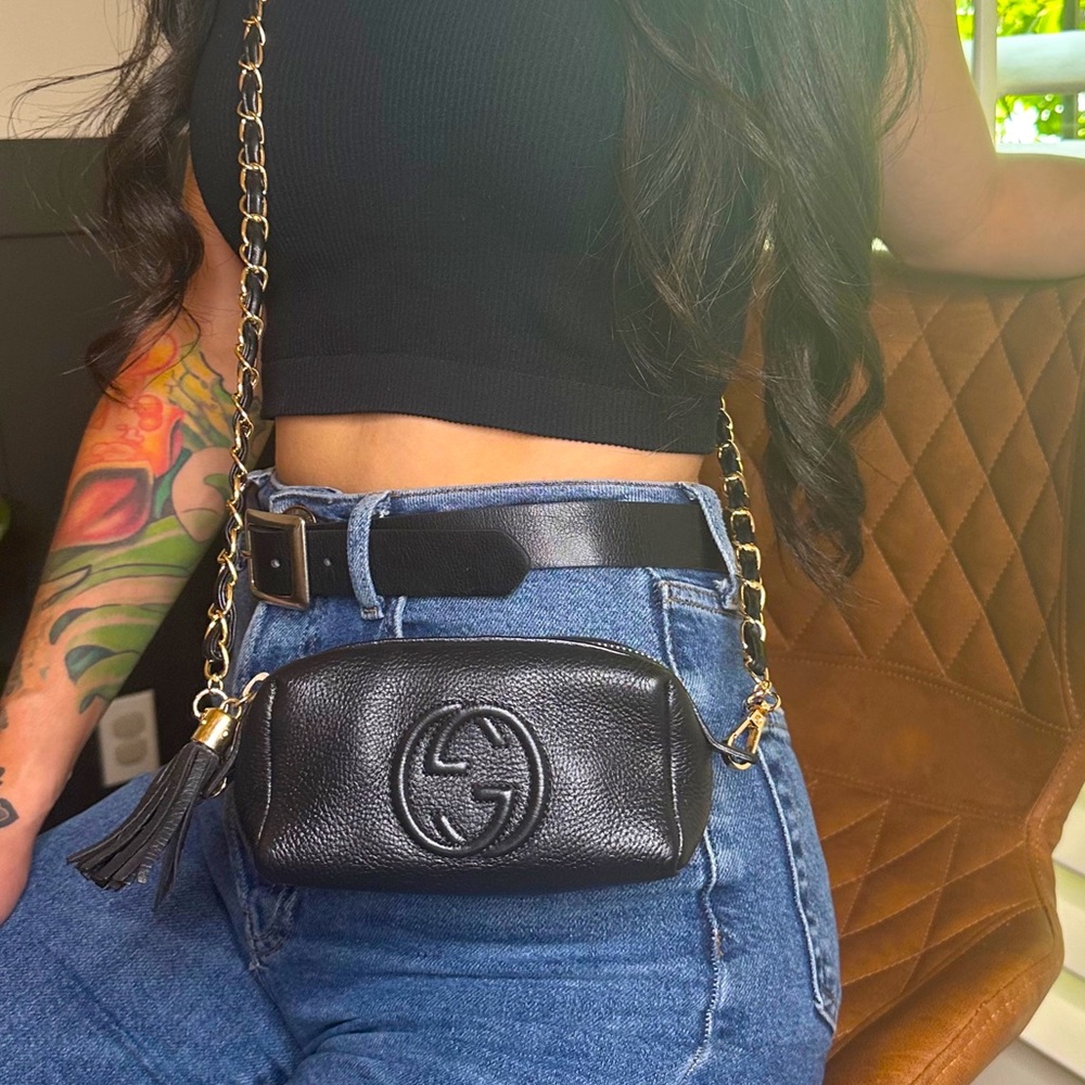 💎 AUTH Gucci Soho mini crossbody bag